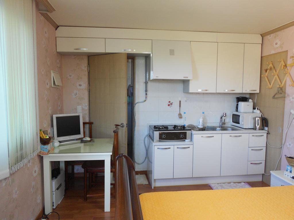 Elvis Bnb Incshon Szoba fotó